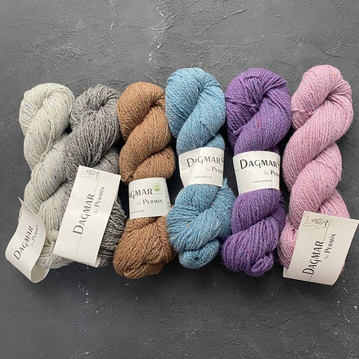 А мы по традиции подготовили подборку подходящей пряжи: ☘️Dagmar Permin ☘️Como cashmere Lamana ☘️Landlust soft tweed Lan