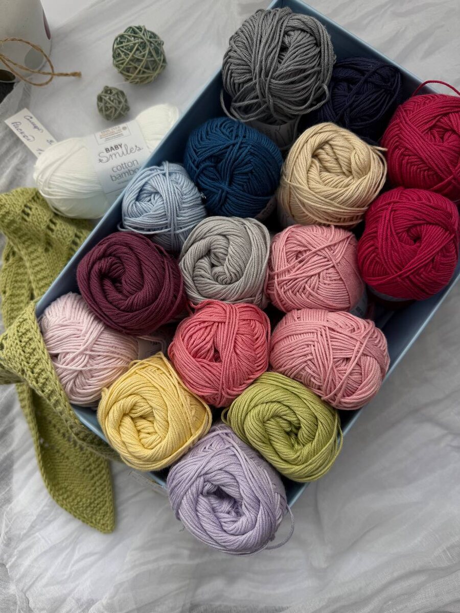 Алина косыночка связана из 1 моточка Cotton bamboo