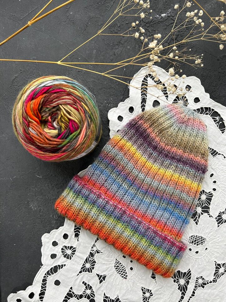 Есть здесь фанаты нашей шапки из Colorissimo? Тогда у нас отличные новости — пришел новый цвет 106, который почти точь-в