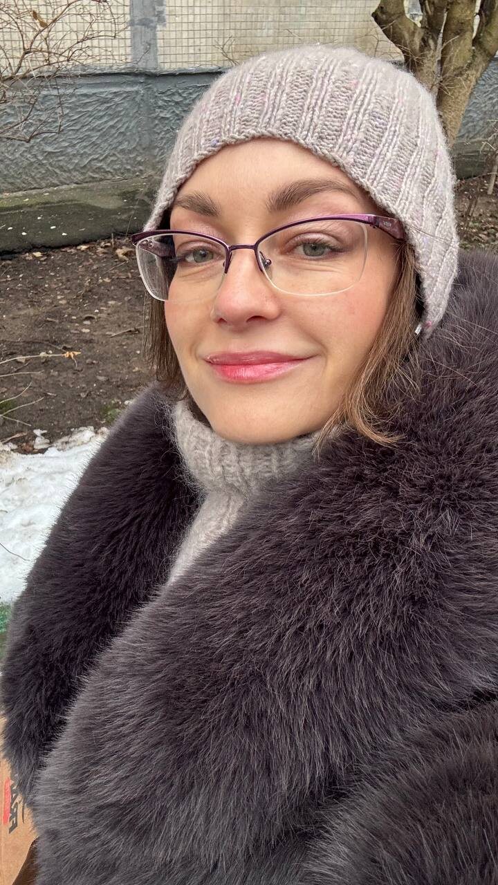 Сегодня выпал снежок, настраивает на новогодний лад ❄️. А я поняла, что когда все бегом и дел невпроворот меня начинают