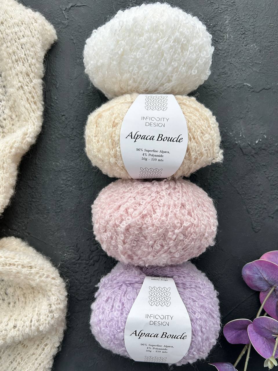 Начнем эту неделю с фаворита прошлой: Alpaca Boucle Infinity Design.