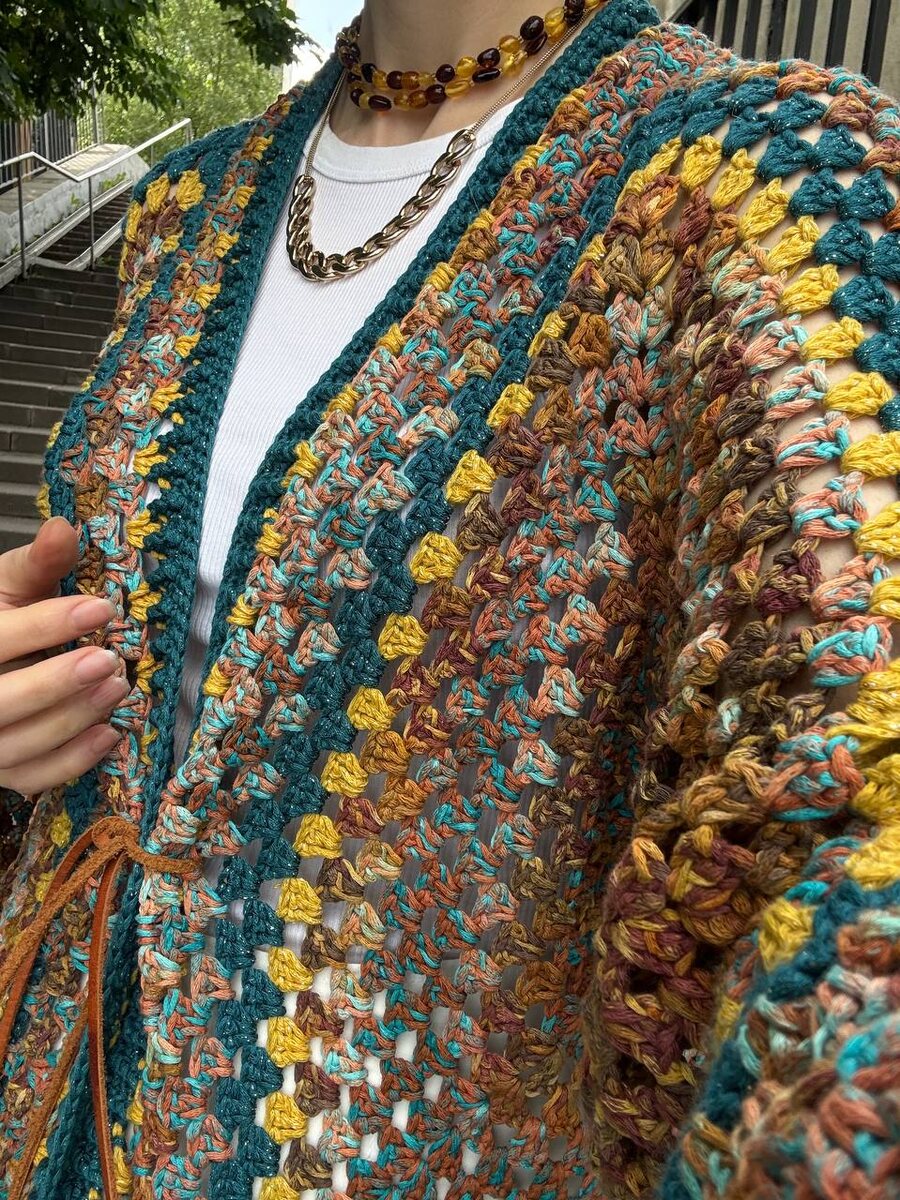 Вчера, когда приехала пряжа Artsy от Lang, я обещала показать вам кое-что интересное