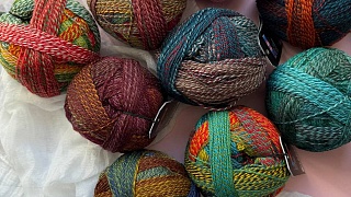Новые пары из цветов 2473 и 2692 Crazy zauberball